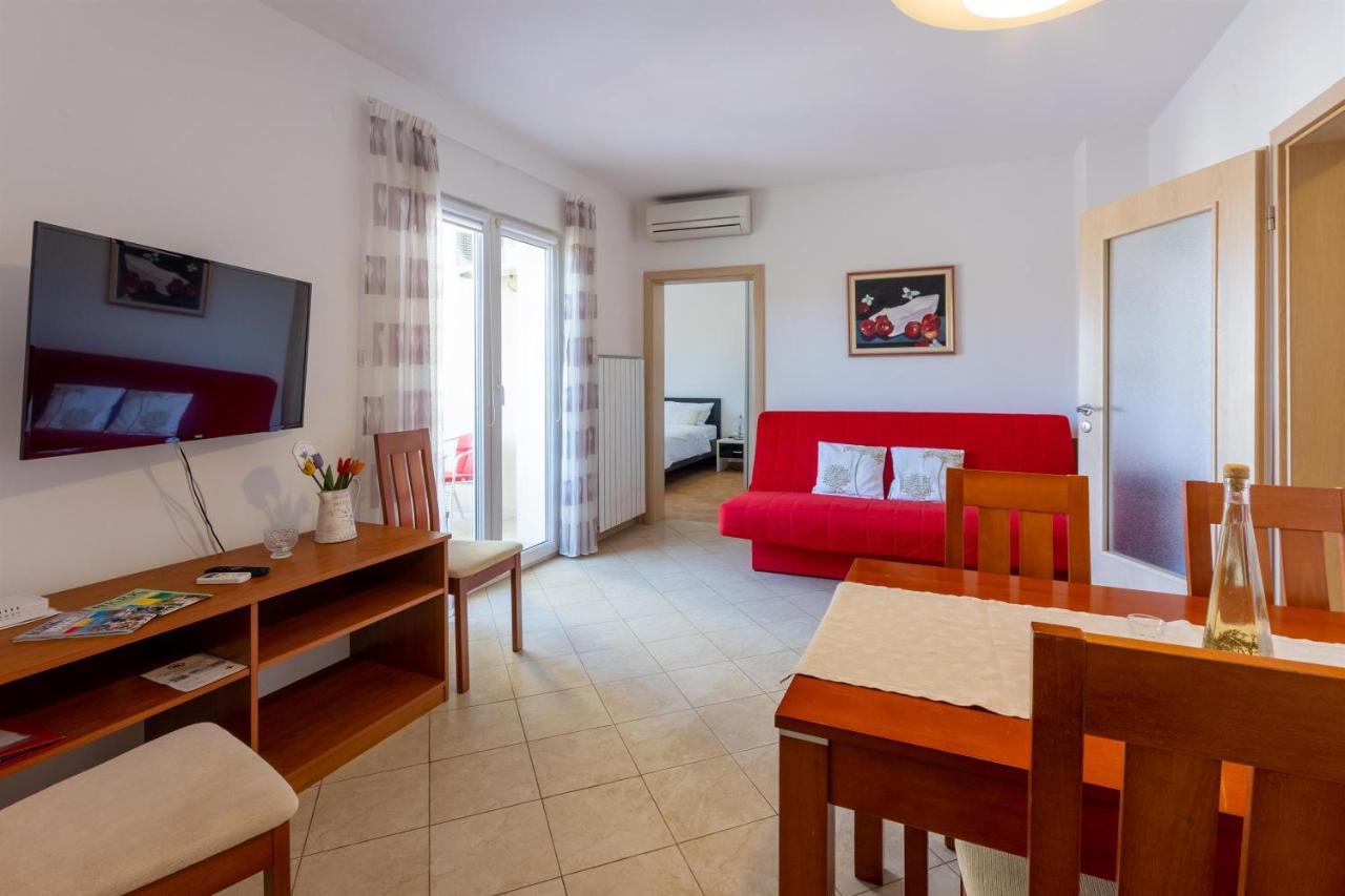 Apartments Vesna Малинска Экстерьер фото