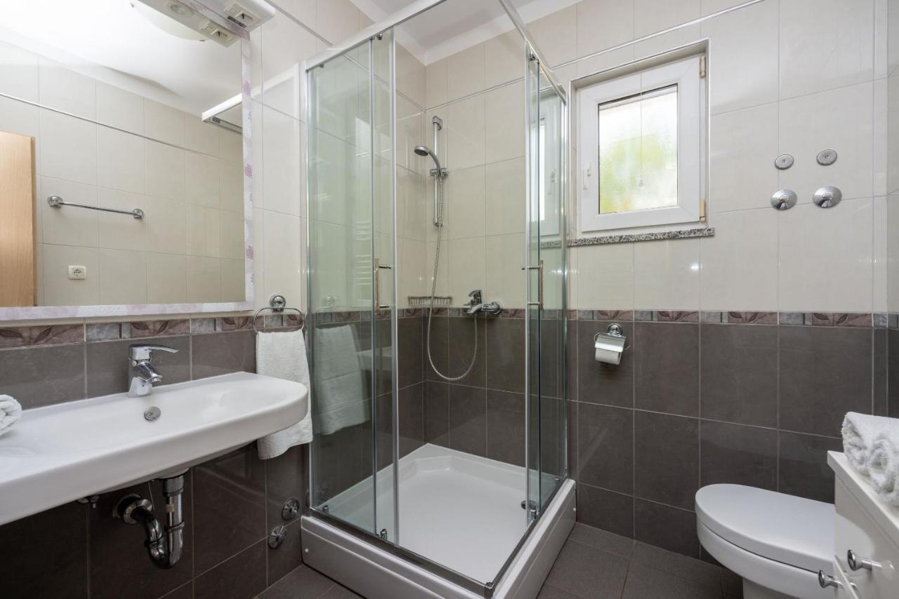 Apartments Vesna Малинска Экстерьер фото
