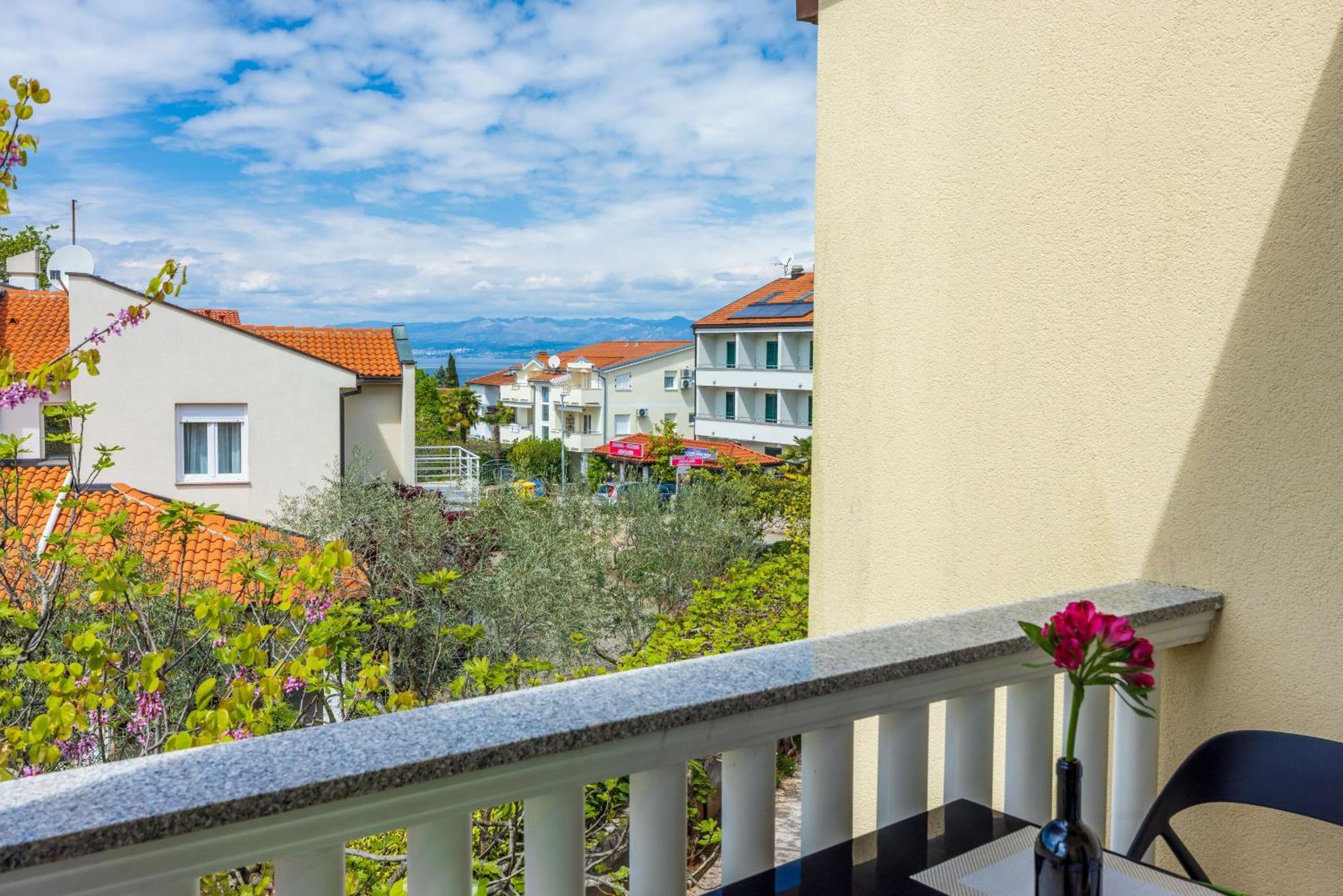 Apartments Vesna Малинска Экстерьер фото