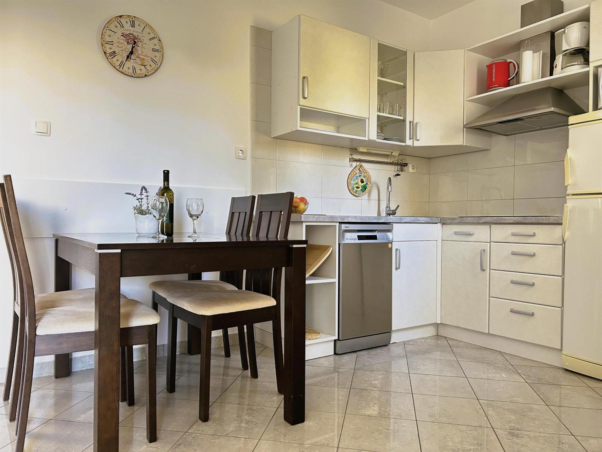 Apartments Vesna Малинска Экстерьер фото